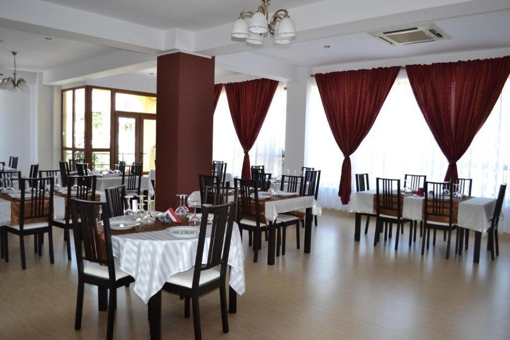 Hotel Corsar Tulcea Exteriér fotografie